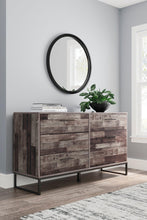 Load image into Gallery viewer, Neilsville Dresser
