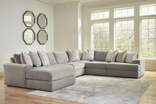 Load image into Gallery viewer, Avaliyah Sectional with Chaise
