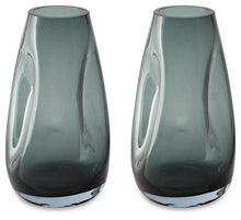 Load image into Gallery viewer, Beamund Vase (Set of 2)
