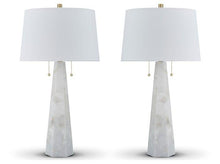 Load image into Gallery viewer, Laurellen Lamp Set
