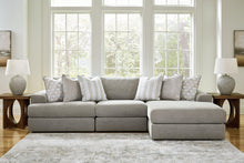 Load image into Gallery viewer, Avaliyah Sectional with Chaise
