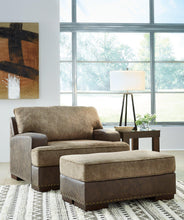 Load image into Gallery viewer, Alesbury Living Room Set
