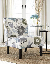 Load image into Gallery viewer, Triptis Accent Chair
