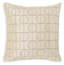 Load image into Gallery viewer, Kydner Pillow (Set of 4)
