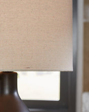 Load image into Gallery viewer, Garinton Table Lamp
