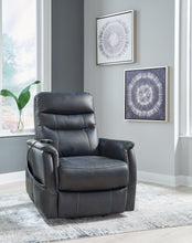 Load image into Gallery viewer, Strawbill Power Lift Recliner
