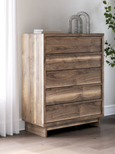 Load image into Gallery viewer, Chirason Wide Chest of Drawers
