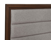 Load image into Gallery viewer, Welsley Panel Bed
