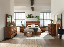 Load image into Gallery viewer, Winslow California King, E.King &amp; Queen Bed Smokey Walnut and Coffee Bean
