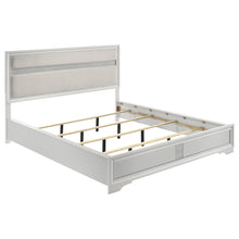 Load image into Gallery viewer, Miranda California King, E.King, Queen, Full, &amp; Twin Bed Black &amp; White image
