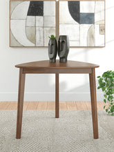 Load image into Gallery viewer, Tameride Dining Table
