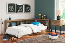 Load image into Gallery viewer, Deanlow Bed
