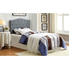 Load image into Gallery viewer, Alipaz Queen/Full Headboard
