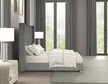 Load image into Gallery viewer, Cadwell E.King, Queen, &amp; Full Bed White, Gray, &amp; Black
