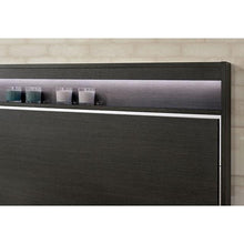 Load image into Gallery viewer, Camryn Queen Bedroom Set
