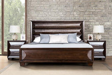 Load image into Gallery viewer, Chemnitz Bed Espresso &amp; White
