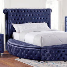 Load image into Gallery viewer, Delilah Cal.King &amp; E.King Bed
