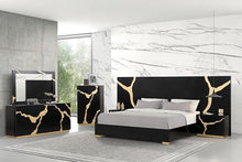 Load image into Gallery viewer, Goldsberg Bed
