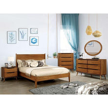 Load image into Gallery viewer, Lennart Oak Queen Bed
