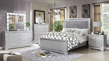 Load image into Gallery viewer, BELLETERRE Queen Bed
