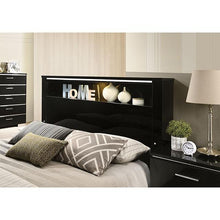 Load image into Gallery viewer, Carlie Bed White &amp; Black
