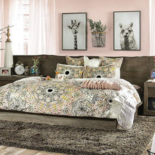 Load image into Gallery viewer, Bridgewater Queen Bed w/ Panels
