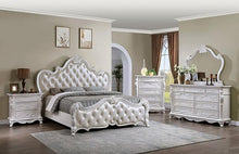 Load image into Gallery viewer, Ventresca 4 &amp; 5 Piece Queen Bedroom Set White &amp; Chrome
