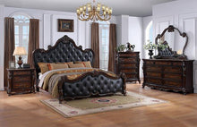 Load image into Gallery viewer, Ventresca 4 &amp; 5 Piece Queen Bedroom Set White &amp; Chrome
