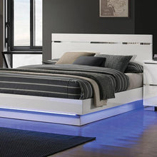 Load image into Gallery viewer, Erlach Bed Black &amp; White
