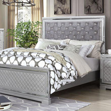 Load image into Gallery viewer, BELLETERRE Queen Bed image
