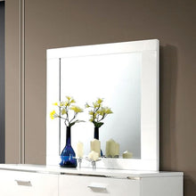 Load image into Gallery viewer, Malte White Mirror image
