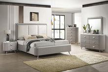 Load image into Gallery viewer, Aldridge Queen &amp; E.King Bed
