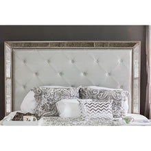 Load image into Gallery viewer, LORAINE Queen Bed
