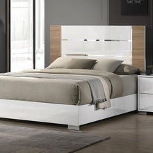 Load image into Gallery viewer, ERLANGEN E.King Bed, White/Natural image
