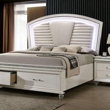 Load image into Gallery viewer, MADDIE Queen Bed image
