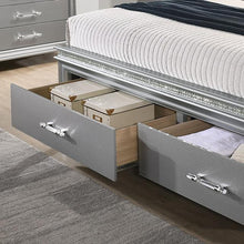 Load image into Gallery viewer, MADDIE Queen Bed, Silver
