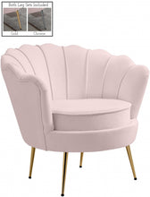 Load image into Gallery viewer, Gardenia Pink Velvet Chair image
