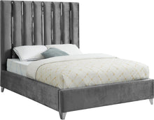 Load image into Gallery viewer, Enzo Grey Velvet Full Bed
