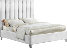 Load image into Gallery viewer, Enzo White Velvet Queen Bed
