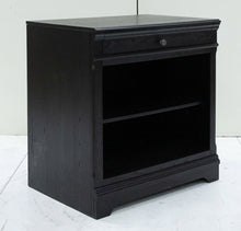 Load image into Gallery viewer, Beckincreek Bookcase
