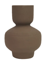 Load image into Gallery viewer, Dalsen Vase
