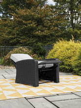 Load image into Gallery viewer, Beachcroft Outdoor Recliner
