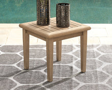Load image into Gallery viewer, Gerianne End Table
