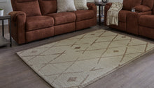 Load image into Gallery viewer, Guyford Rug

