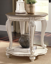 Load image into Gallery viewer, Realyn Table Set
