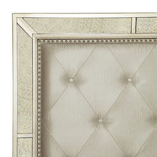 Load image into Gallery viewer, Loraine Queen Bedroom Set
