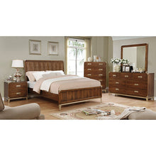 Load image into Gallery viewer, Tychus Cal.King Bed
