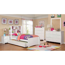Load image into Gallery viewer, Marlee 4 Pc Bedroom Set
