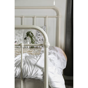 Iria Bed Brown & Black