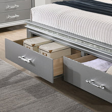 Load image into Gallery viewer, Maddie Bed White &amp; Silver
